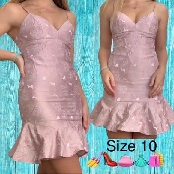 Forever New Dresses & Skirts - Size 10 - Forever New Mauve Mini Dress with embroidered pattern